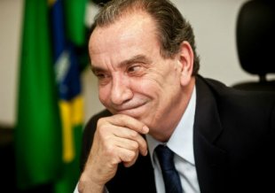 Aloysio Nunes, seus R$500mil de propina e os crimes blindados do PSDB