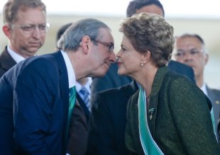 Dilma e Lula seguram PT contra Cunha