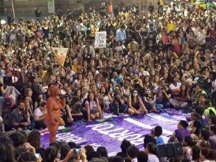 Das redes às ruas: A força das mulheres em rechaço à Bolsonaro!