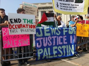 Israel cede à pressão para construção de casas para palestinos em Jerusalém