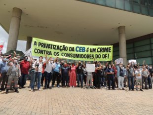 Que a esquerda se mobilize junto aos trabalhadores da CEB contra a privatização 