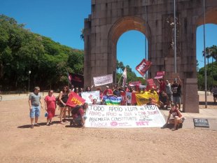  Ato internacionalista em Porto Alegre: Todo apoio à luta e contra a repressão no Peru!