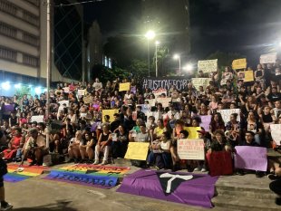 Centenas se mobilizam em SP por Justiça para Carol Campelo e contra o lesbocidio