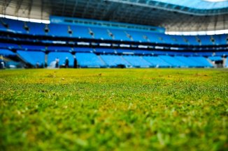 Terceirizado da Arena do Grêmio perde o pé em acidente e estádio diz não ser responsável