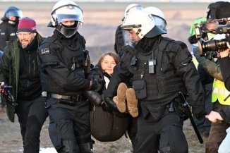 Em manifestação contra mineração exploratória, Greta Thunberg é detida na Alemanha