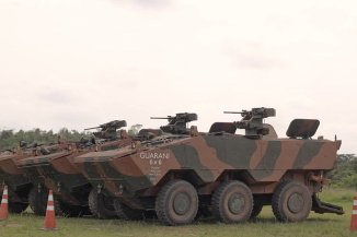 Reflexões sobre a negociação da Argentina com o Brasil de 156 veículos blindados desenvolvidos pelo exército brasileiro.