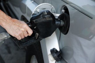 Petrobrás anuncia terceiro aumento consecutivo no preço da gasolina