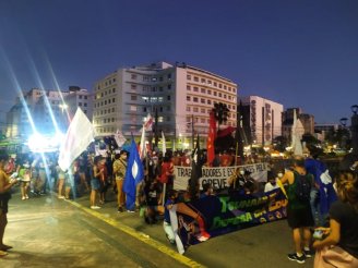 Universidades do Recife fazem ato contra os cortes do governo federal