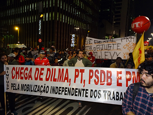 Com maioria do MTST, ato marcha pela Avenida Paulista contra a retirada de direitos